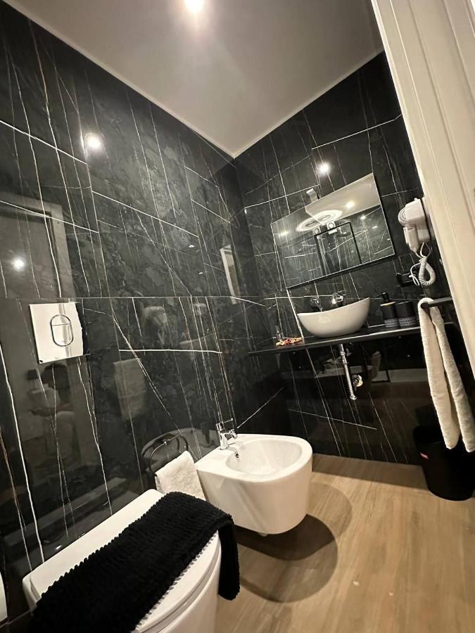 Black & White Luxury
