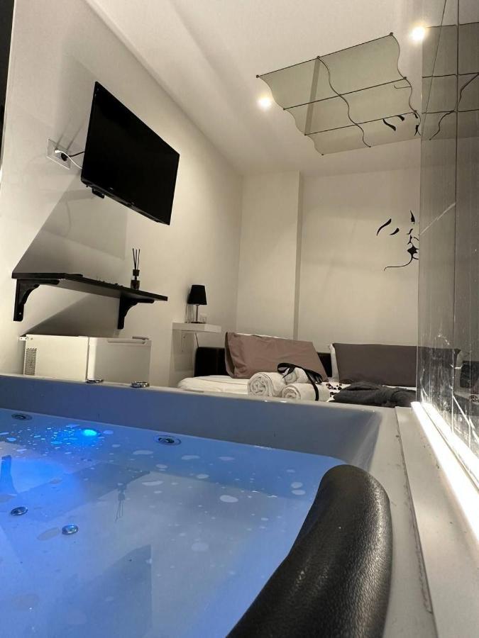 Gasthof Black & White Luxury *