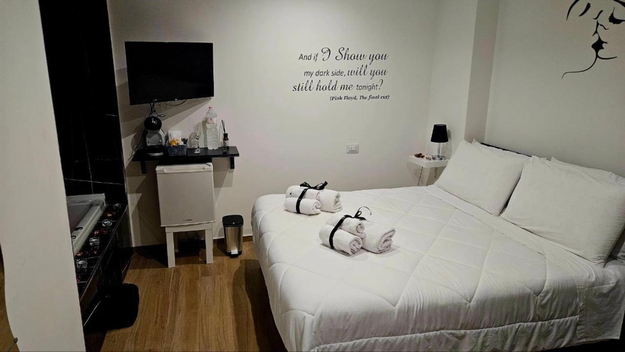 Gasthof Black & White Luxury Bari